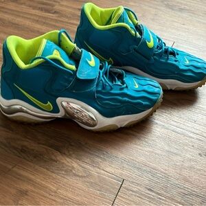 For Restoration Nike Zoom Turf Jet (2012)